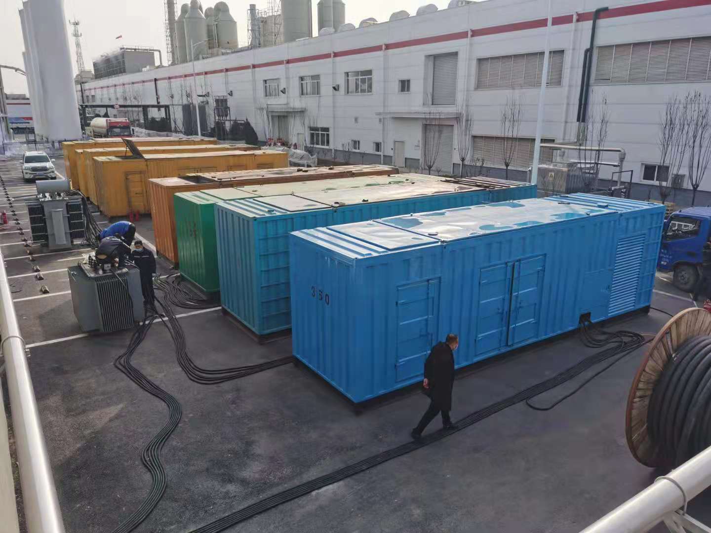 启东发电机出租-两相发电机与三相发电机有何区别?