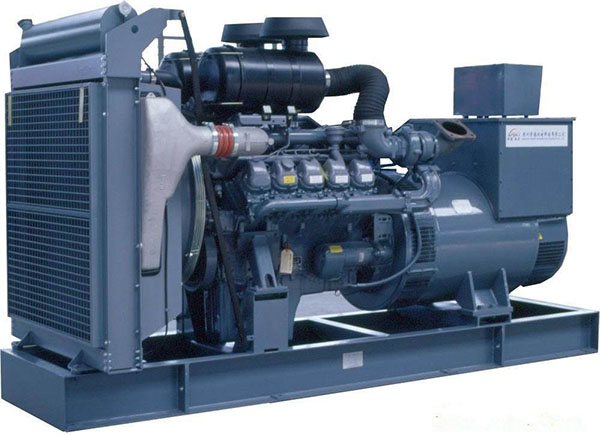 启东干接点的信号通断时间是如何确定的？